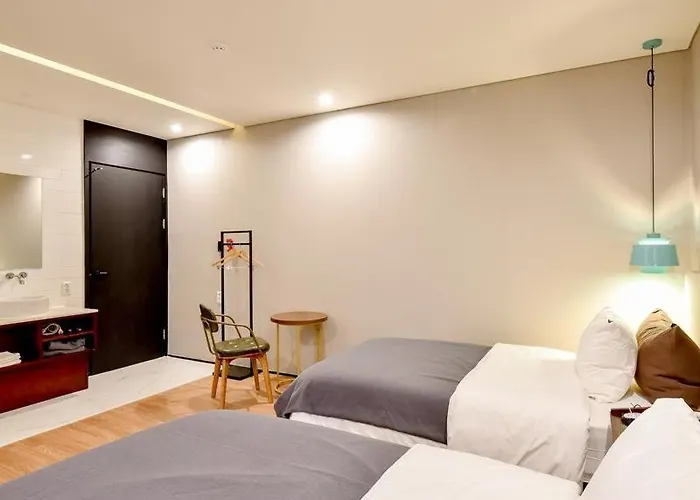 Brown Dot Yangjeong 3*