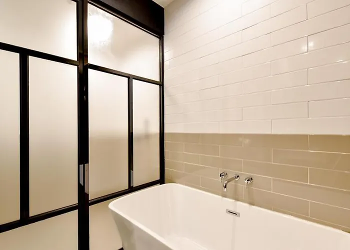 Brown Dot Yangjeong 3* 釜山広域市