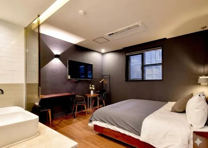 Brown Dot Yangjeong 3*